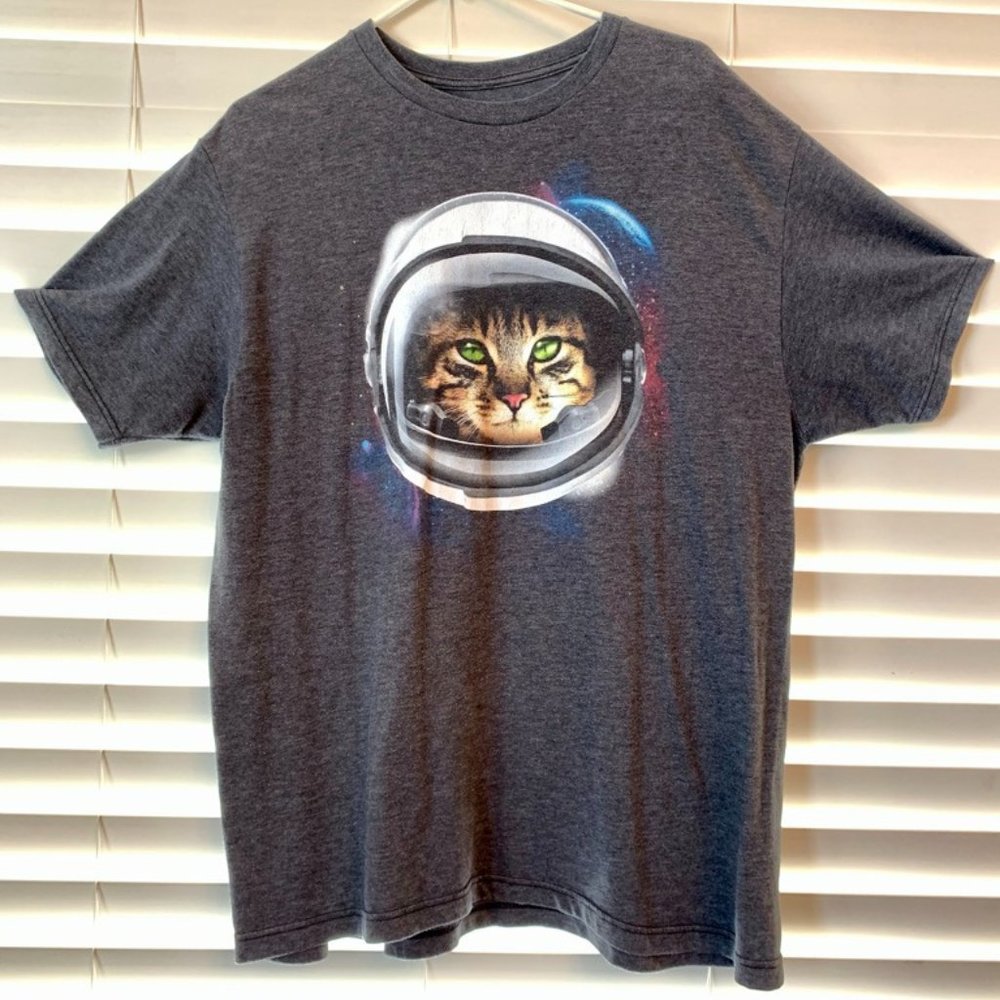 Space Cat Graphic T-shirt XL